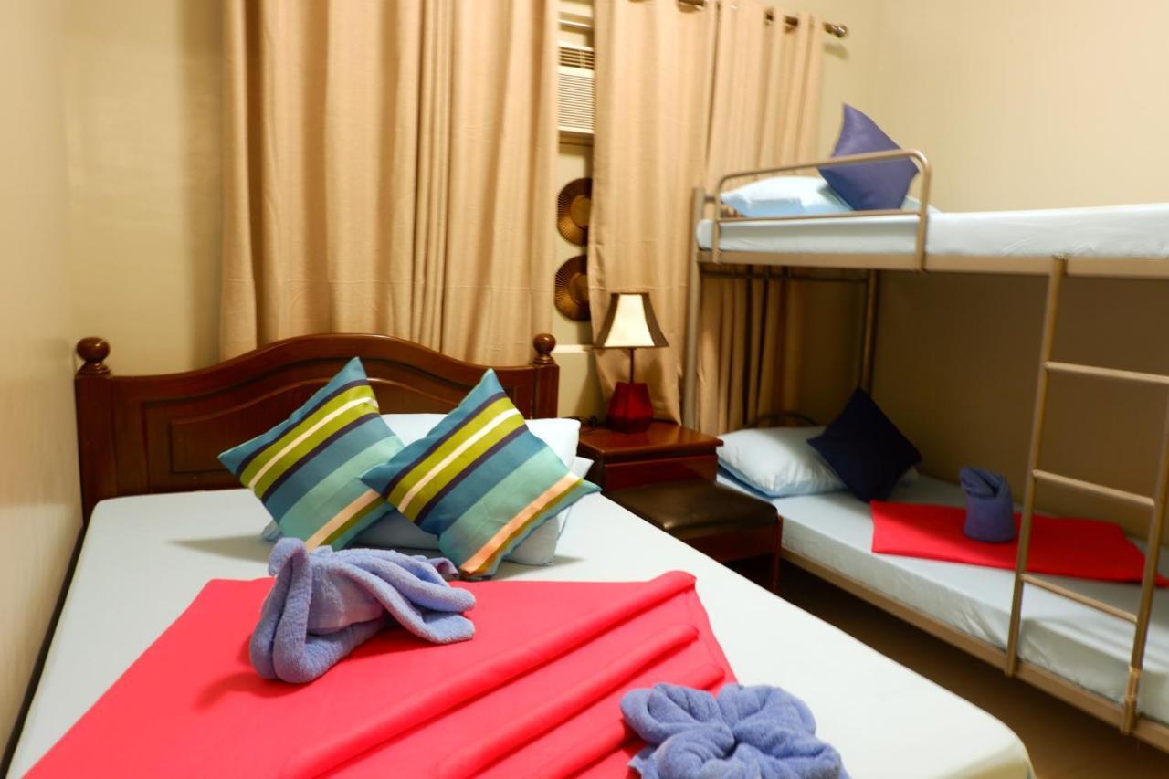 The Runway Inn - Mactan Cebu Lapu-Lapu City Esterno foto